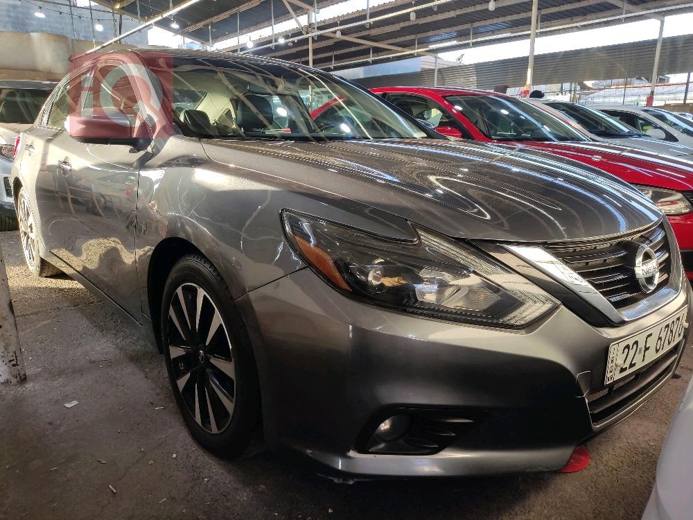 Nissan Altima